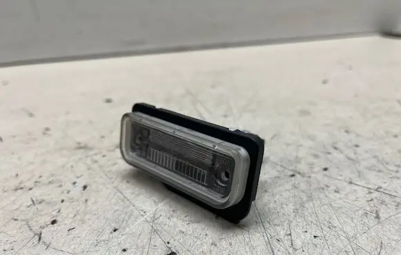 Mercedes-Benz C W203 Number plate light 15A289
