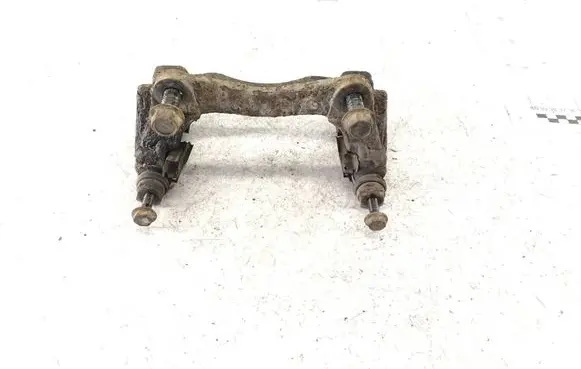 Toyota Avensis T250 Front Brake Caliper Pad/Carrier 