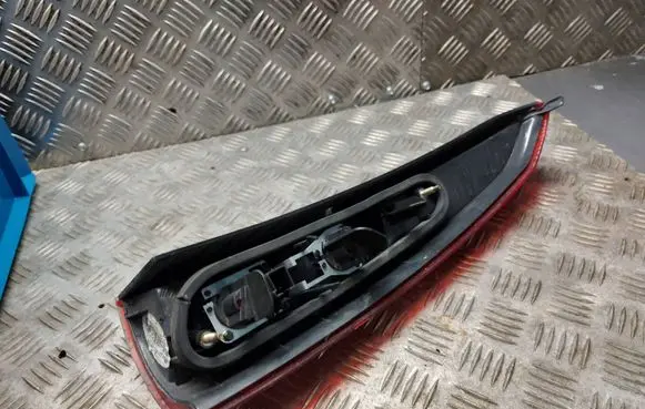 Volvo V70 Rear/tail lights 9154493
