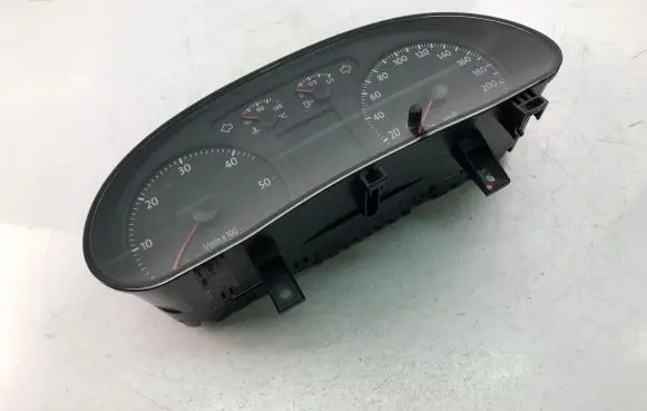 Volkswagen Polo V 6R Speedometer (instrument cluster) 6Q0920825F