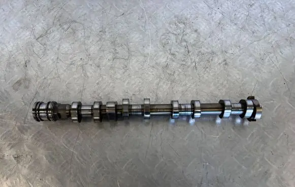 BMW X5M E70 Camshaft 7586787 758678702B