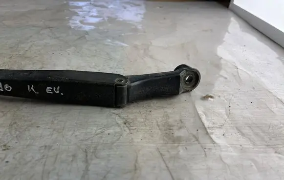 Toyota Land Cruiser (HDJ90) Windshield/front glass wiper blade 