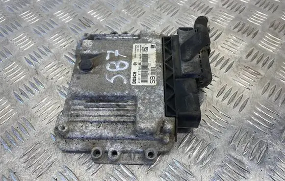 Opel Astra H Engine control unit/module 55575556 0281017064