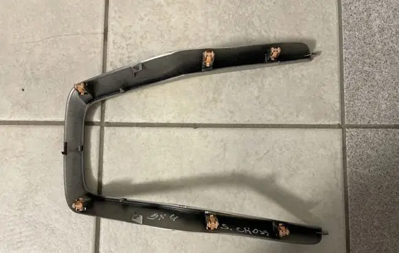 Suzuki SX4 S-Cross Cup holder front 7581161M0