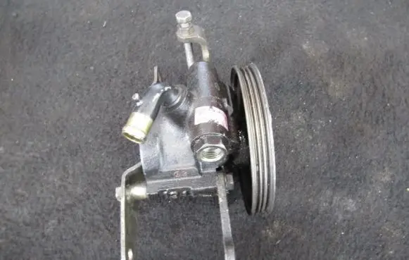 Fiat Bravo - Brava Power steering pump 46459346 26054433-fg