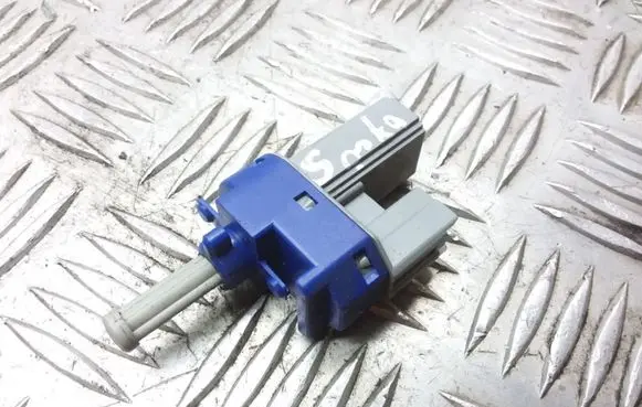 Clutch pedal sensor