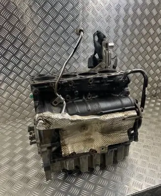 Volkswagen PASSAT B8 Engine block CRL