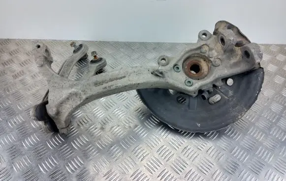 Audi A8 S8 D3 4E Front wheel hub 4E0258