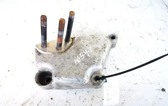 Mitsubishi Space Star Engine mounting bracket 30611139
