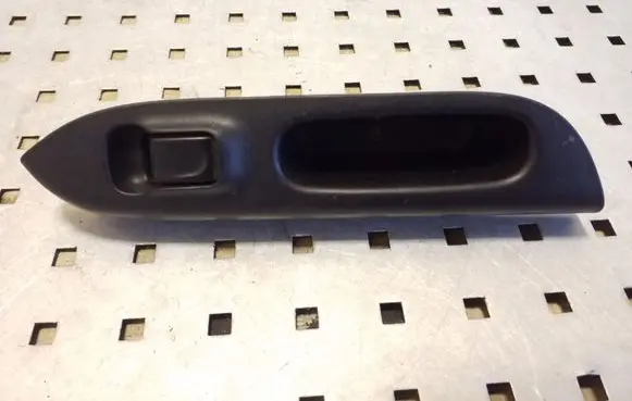 Opel Frontera B Electric window control switch