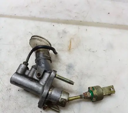 Toyota Corolla E100 Clutch master cylinder 