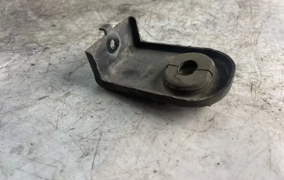 Dodge Caliber Radiator mount bracket 678aa059c7