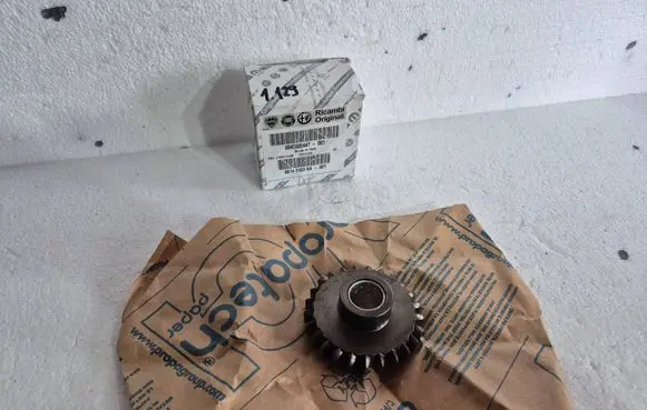 Alfa Romeo 147 Fifth/5th gear pinion 46808447 68146103AA
