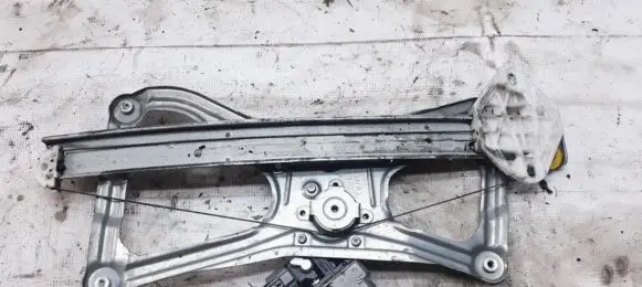 Honda Civic IX Front door window regulator with motor 