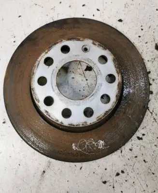 Volkswagen Golf VII Rear brake disc