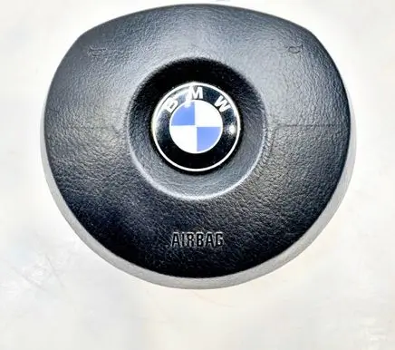 Steering wheel airbag