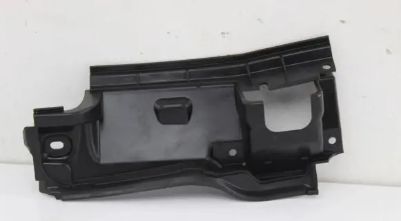 Mercedes-Benz G W463 2nd Gen Intercooler air channel guide A4638851601 A638859001