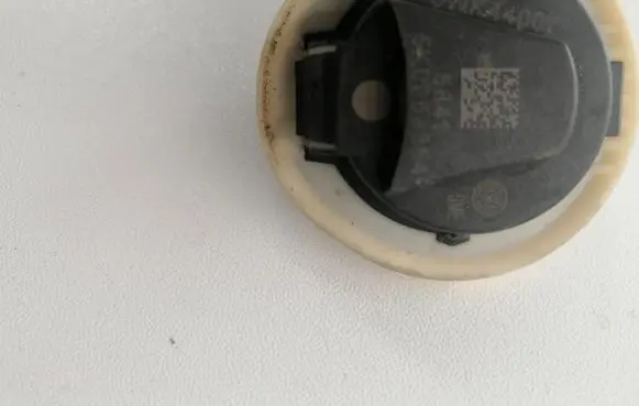 Volkswagen Jetta VI Airbag deployment crash/impact sensor 5K0959354