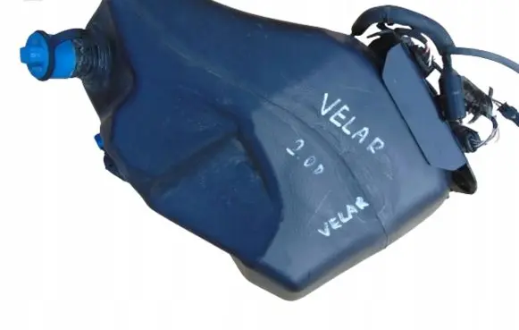 Land Rover Range Rover Velar AdBlue liquid reservoir HK835J228AF