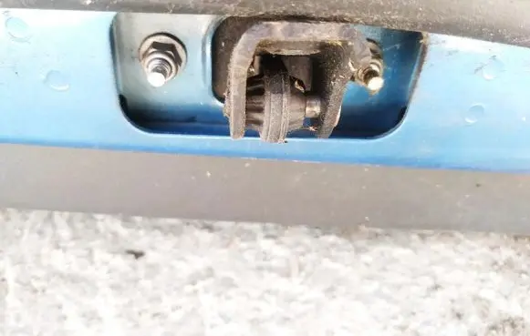 Ford Focus Rear door check strap stopper