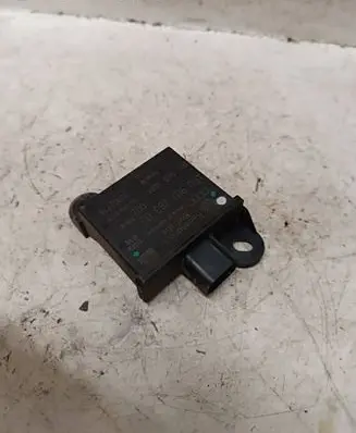 Audi A6 S6 C6 4F Tire pressure sensor 4F0907283 20102778 053300401201