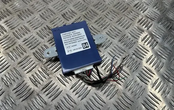 Lexus GS 300 350 430 450H Parking PDC control unit/module 8934030021
