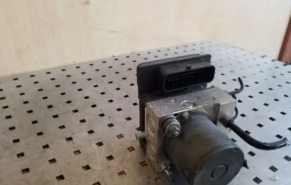 Peugeot 508 ABS Pump 1711110149 9677032180 0265230737