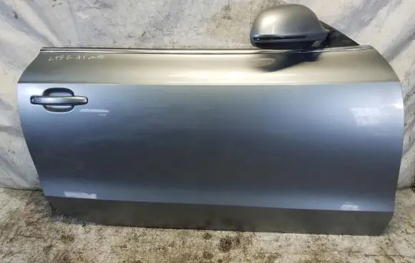 Audi A5 8T 8F Front door