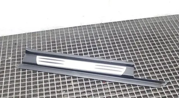 Mercedes-Benz SLK R171 Front sill trim cover A1716800235 1716800235