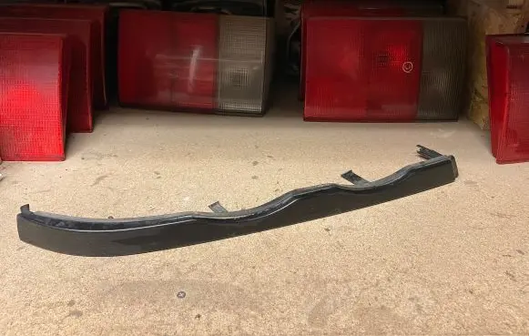 BMW 3 E46 Under headlight/headlamp trim 51138208482