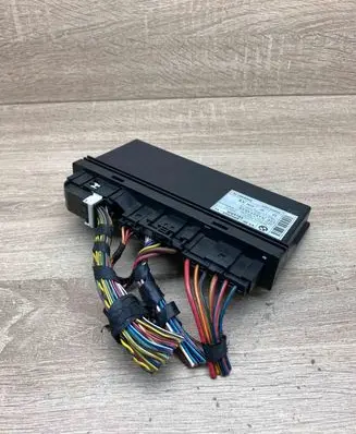 BMW 5 E60 E61 Comfort/convenience module 6952664 E6xKBM 5WK49110