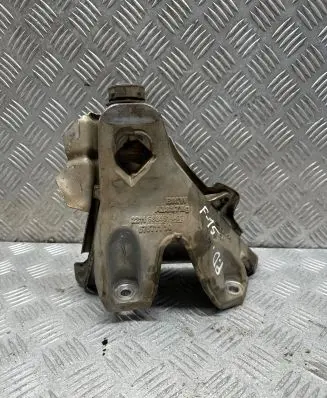 BMW X5 F15 Engine mounting bracket 6864614 67871110