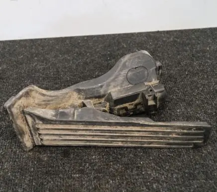 Volkswagen PASSAT B6 Accelerator throttle pedal 1K1721503L