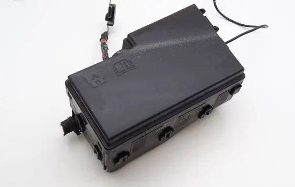 Volvo V50 Fuse box set 8688040 518818000