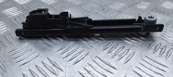 Toyota Proace Seat belt adjustment rail 9811404680