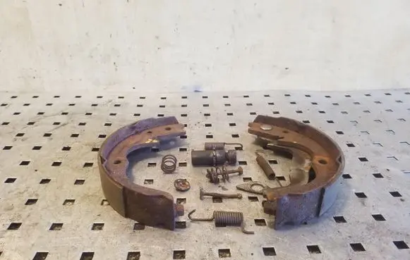Subaru Outback Handbrake/parking brake pads 
