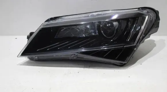 Skoda Superb B8 (3V) Headlight/headlamp 3VD941015A 1ZT01193953