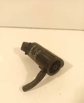 Volvo XC70 Windscreen/windshield washer pump 9169611 0602103950