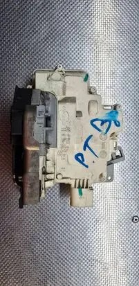 Audi A4 S4 B8 8K Rear door lock 8K0839016