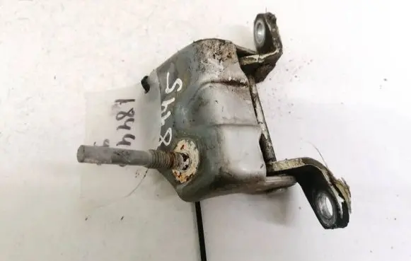 Subaru Legacy Tailgate/trunk/boot hinge