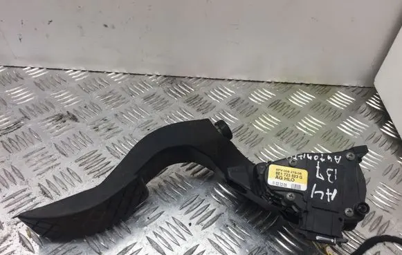 Audi A4 S4 B6 8E 8H Accelerator throttle pedal 8E1723523G 5364