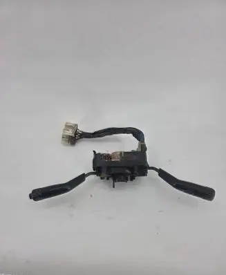 Mitsubishi Pajero Wiper turn signal indicator stalk/switch MB823278