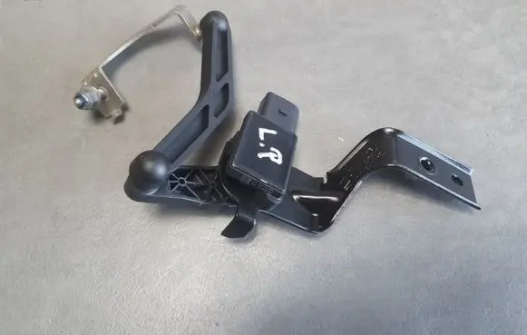 Cupra Formentor Front height sensor lever 5WA412521D