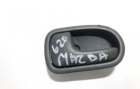 Mazda 626 Rear door interior handle dh22i