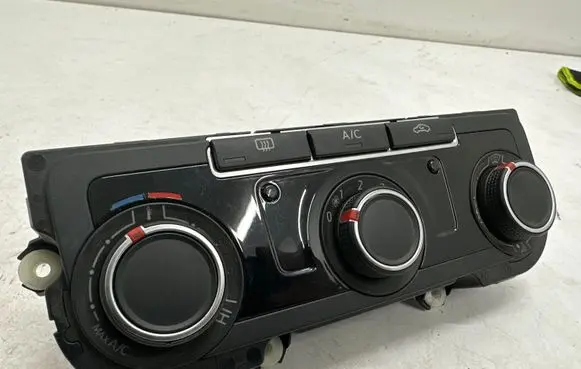 Volkswagen Jetta VI Climate control unit 1K8907462AB