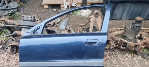Volvo S60 Front door