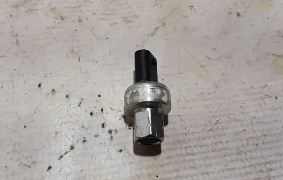 Chrysler Pacifica Air conditioning (A/C) pressure sensor 68156982AA
