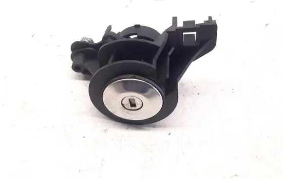 Jaguar XF X250 Tailgate/trunk/boot lock/catch/latch Q68BA