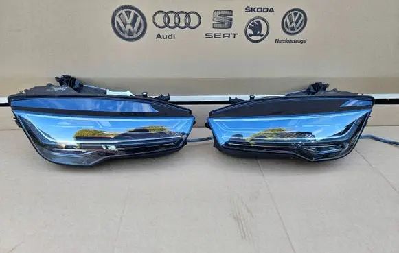 Audi RS7 C7 Headlight/headlamp 4G8941036B 4G8941035B