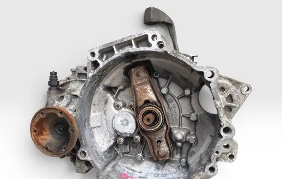 Volkswagen Bora Manual 5 speed gearbox 02J301107C EKU EKU28079